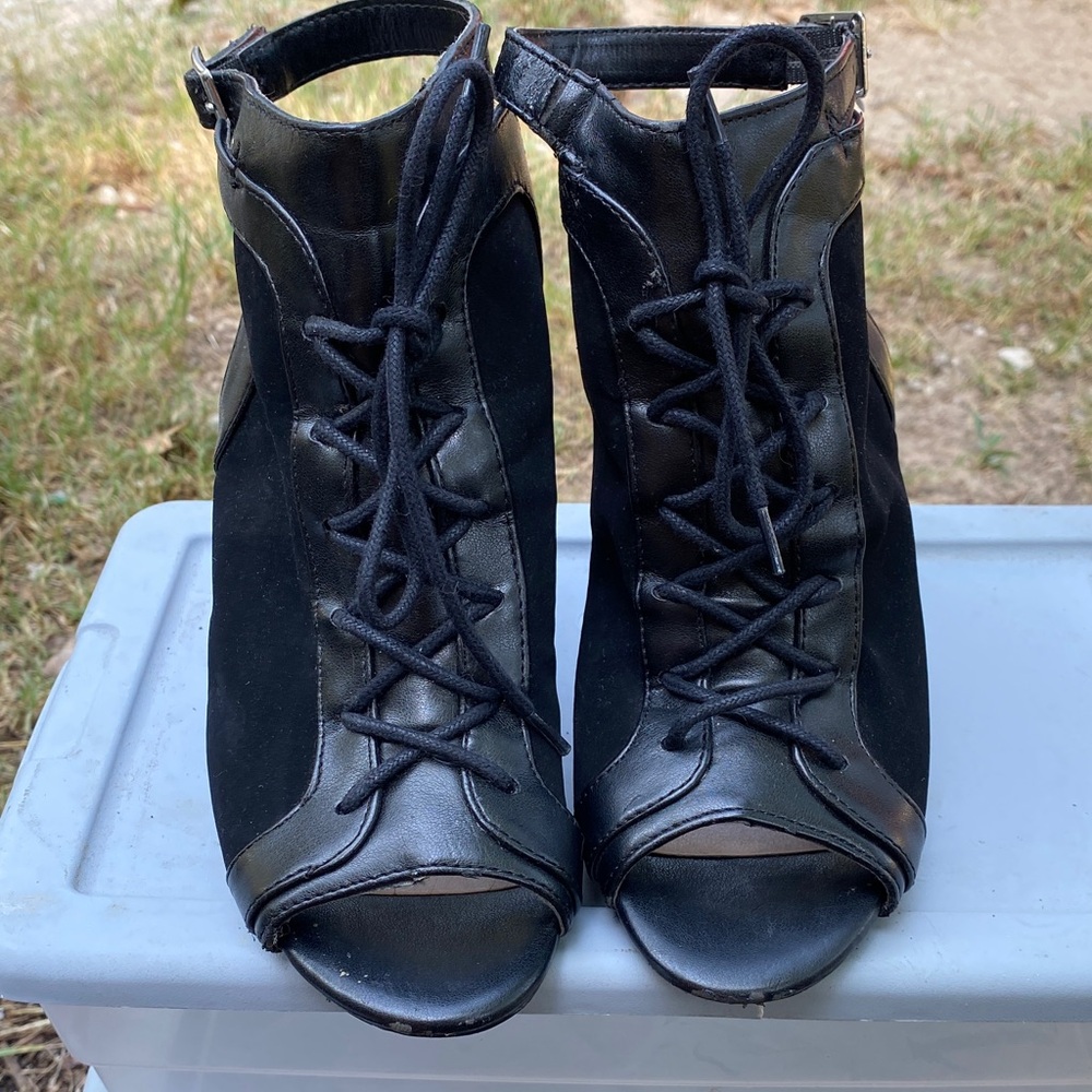 Penny Loves Kenny Black Lace-Up Peep Toe Boots